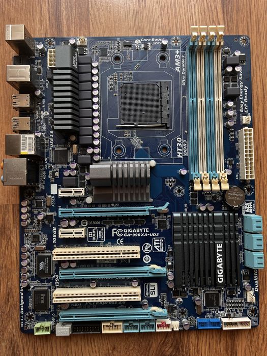 Gigabyte GA-990XA-UD3 AM3+