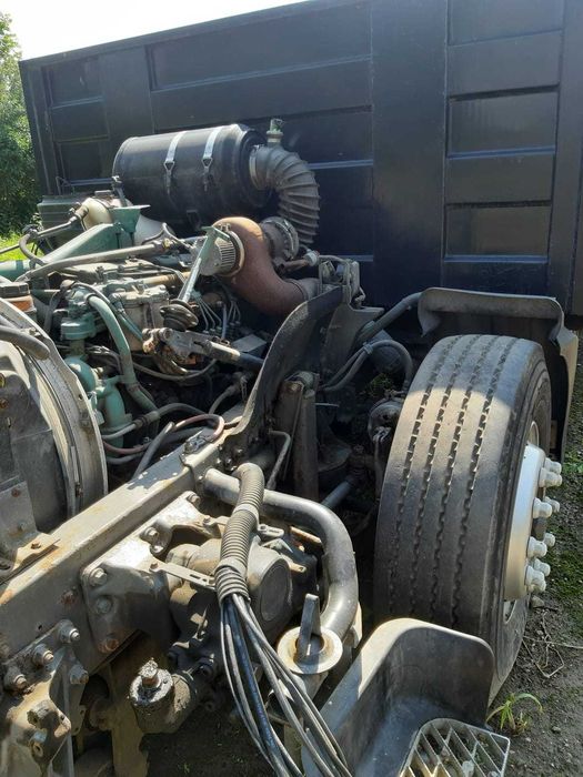 Sprzedam części do Volvo FL7