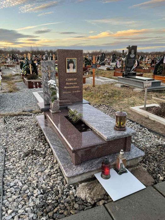 Памʼятники з граніту, європейські памʼятники, елітні памʼятники