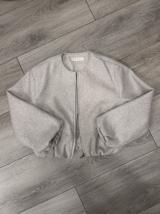 Бомбер від бренду Zara, р. s