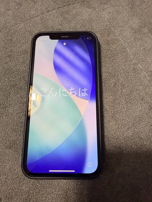 Iphone 12 funcionando perfeito