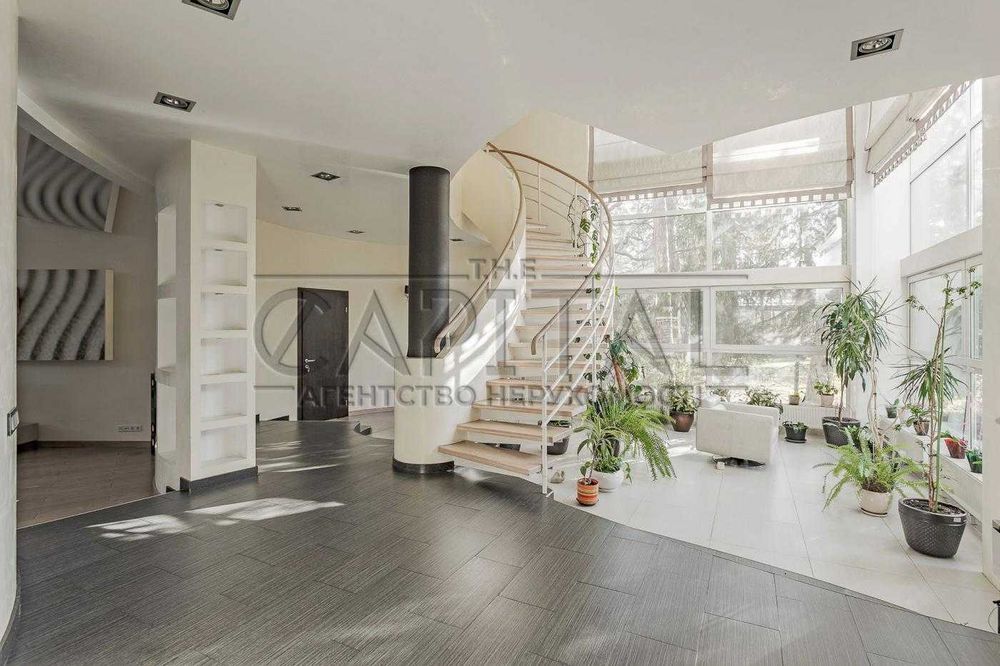 Здається в оренду шикарний будинок в Козині КМ Сосновий Бір 300м2