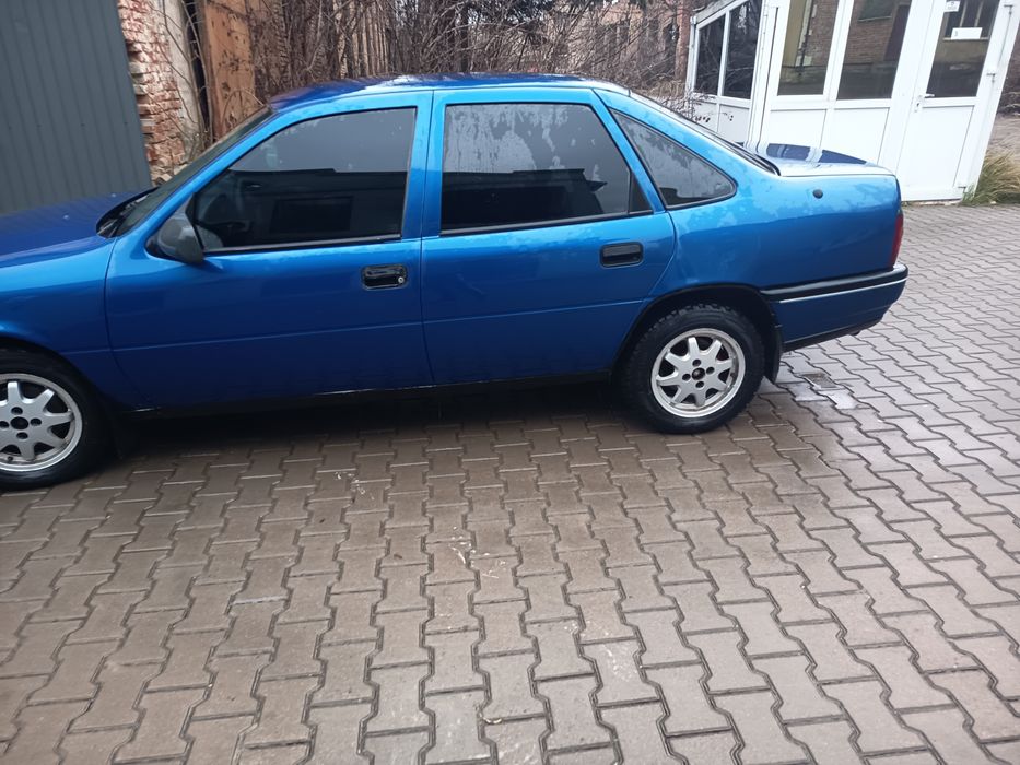 Опель вектра а 1989.р