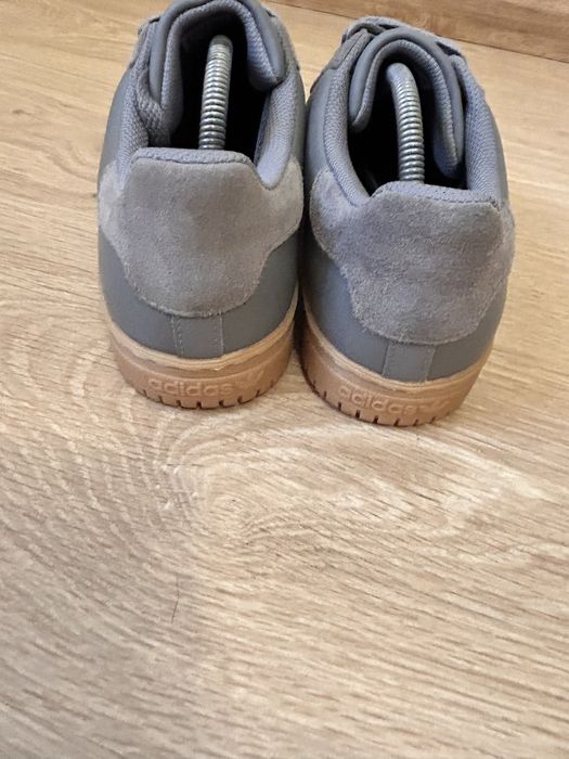 чоловічі кросівки Adidas Powerphase сірого кольору
