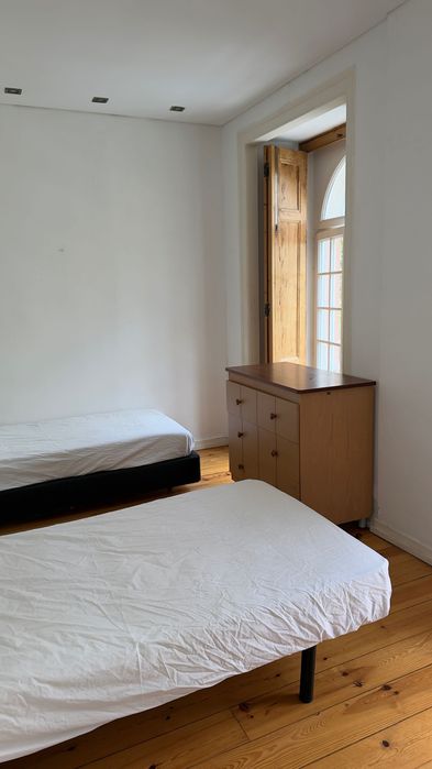 Quarto partilhado marques pombal