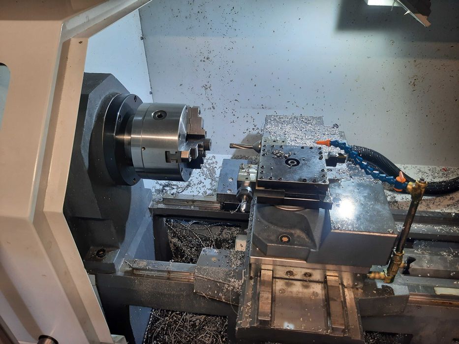 Naprawa maszyn rolniczych, elektronika, hydraulika, regeneracja części