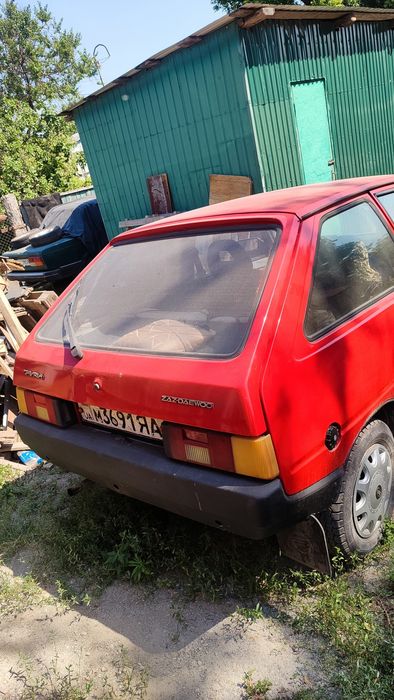 Продам машину Таврию