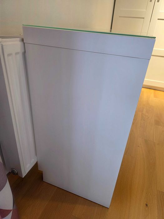 sprzedam Toaletka biała Ikea