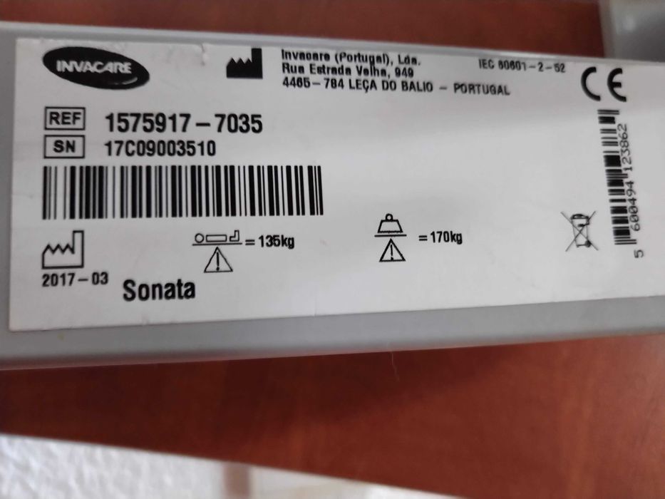 Cama Articulada Manual Invacare Sonata