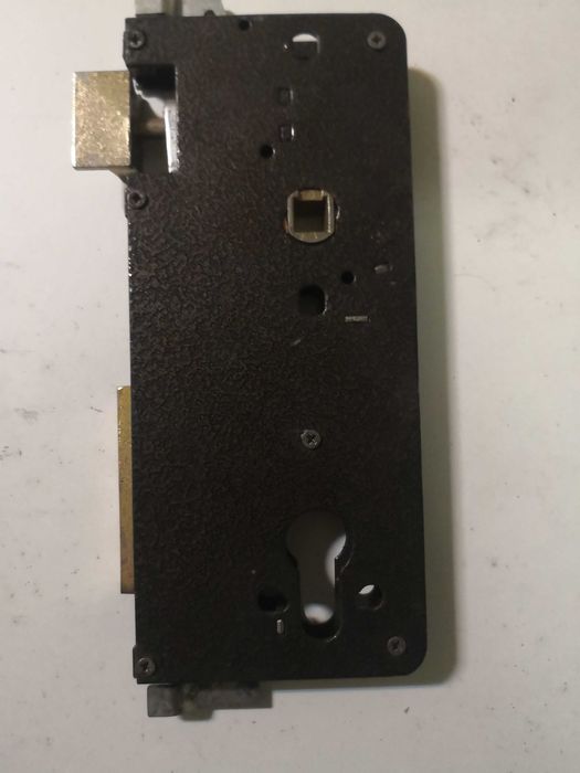 Fechadura seg. Ezcurra de Lingueta 3100-40mm