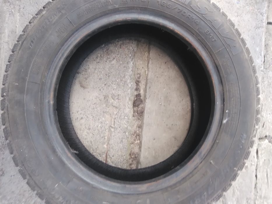 Шини автомобільні