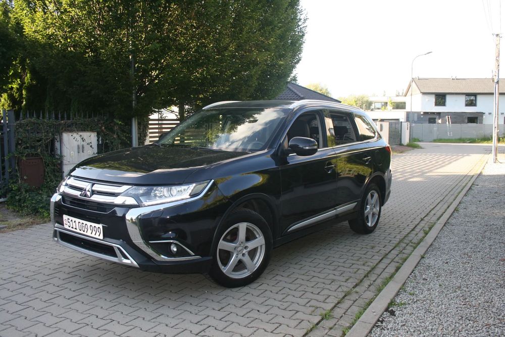 Mitsubishi Outlander 2.0 automat pikowana skóra alu kamera navi=super stan!4x4!