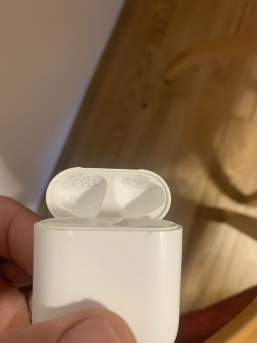 Кейс, футляр Airpods 2