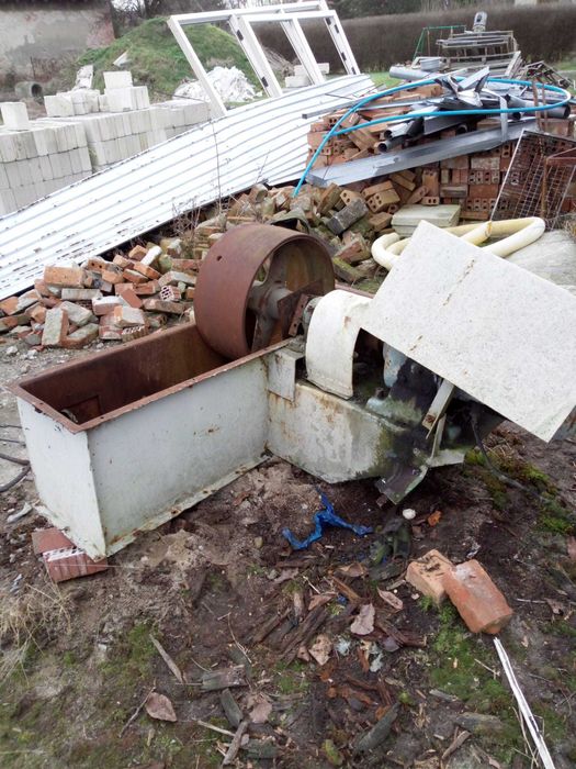 Głowica do podajnika kubełkowego