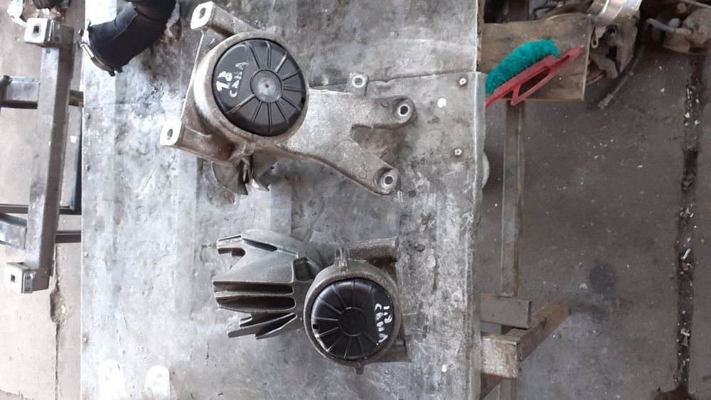 Poduszka silnika Audi A4 B8 8K0 199 381