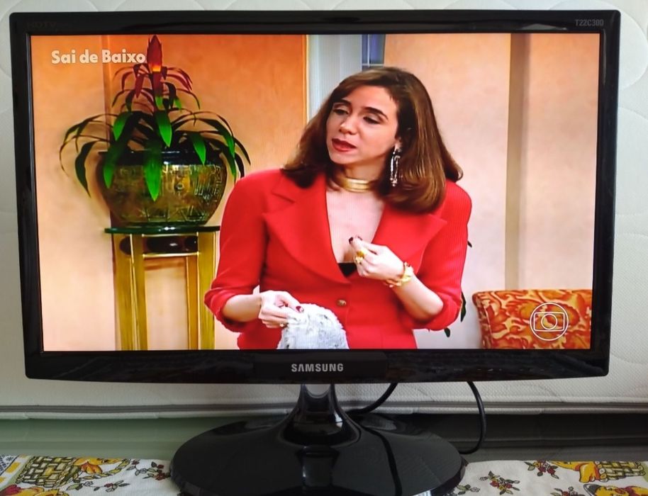 Televisão Monitor Samsung casa quarto apartamento vivenda escritório.