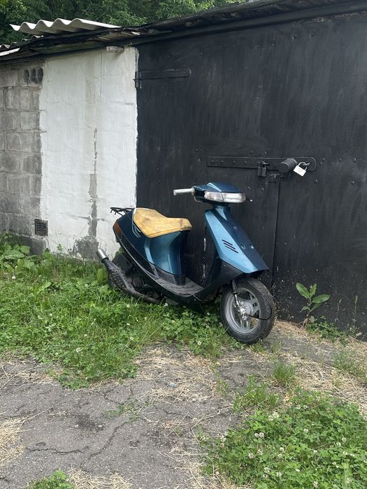 сутер сузуки  сепия