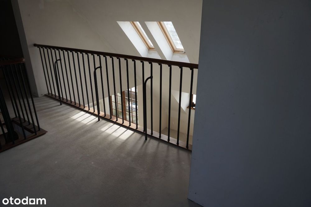 Wyjątkowy Dwupoziomowy Apartament Blisko Morza