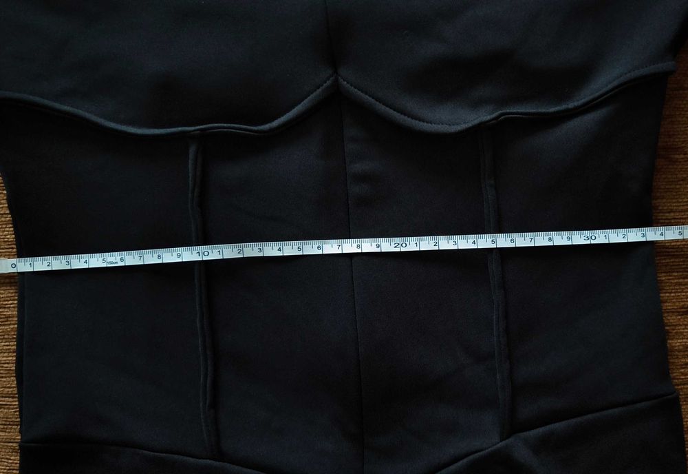 Теплый комбинезон на микрофлисе с корсетными швами размер М