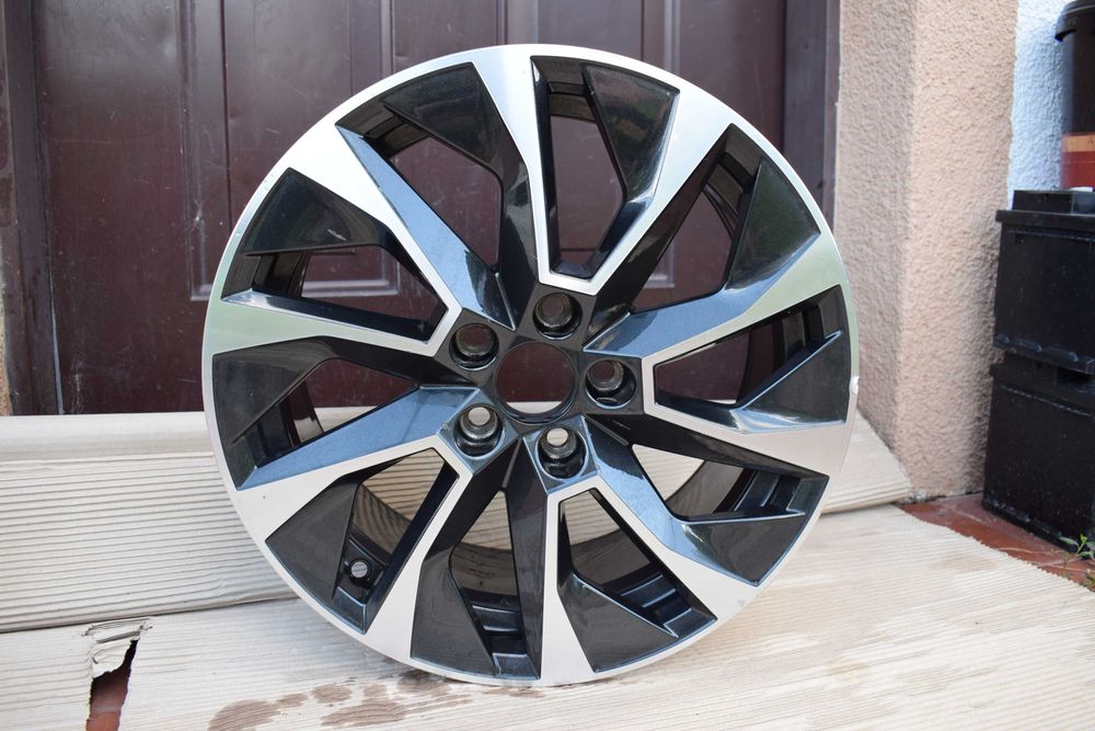ORYGINALNA Felga Skoda Fabia 3 6V0x601x025N 16 5x100 ET46