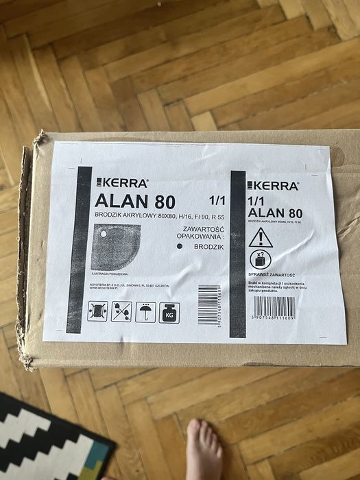 Brodzik polokragly nowy Kerra Alan 80 cm syfon