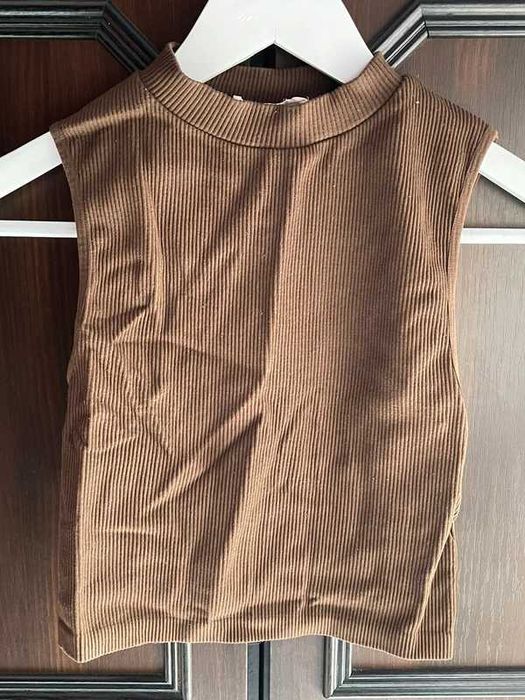 Brązowy crop top - str - s