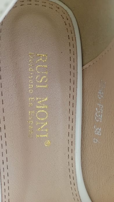 Жіночі туфлі Rusi moni