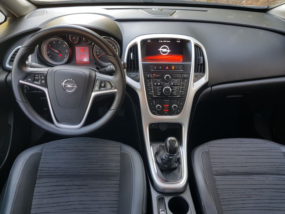 Opel Astra Sports tourer