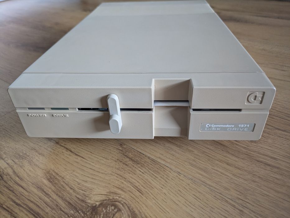 Stacja dysków Commodore 1571