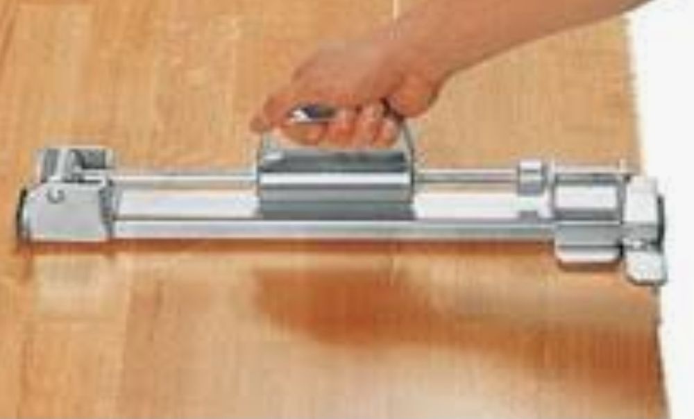 Profesionalne narzędzie parkieciarzy do podbijania parketu LUCA