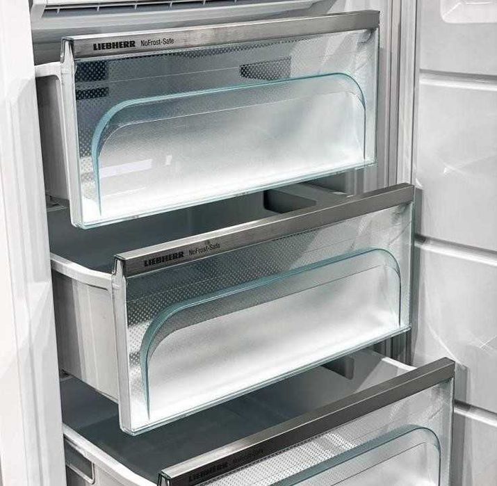 Морозильная камера LIEBHERR GNP 3255 морозильна лібхер