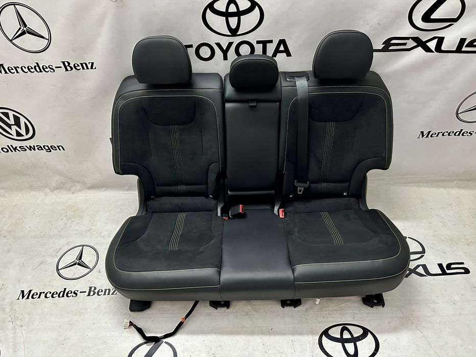 Kia EV6 GT салон карти підлокітник руль сідушка крісло