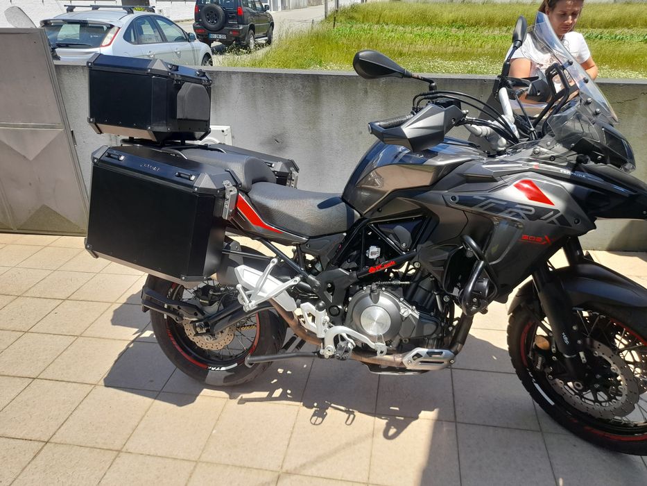 Vendo benelli 502x como nova