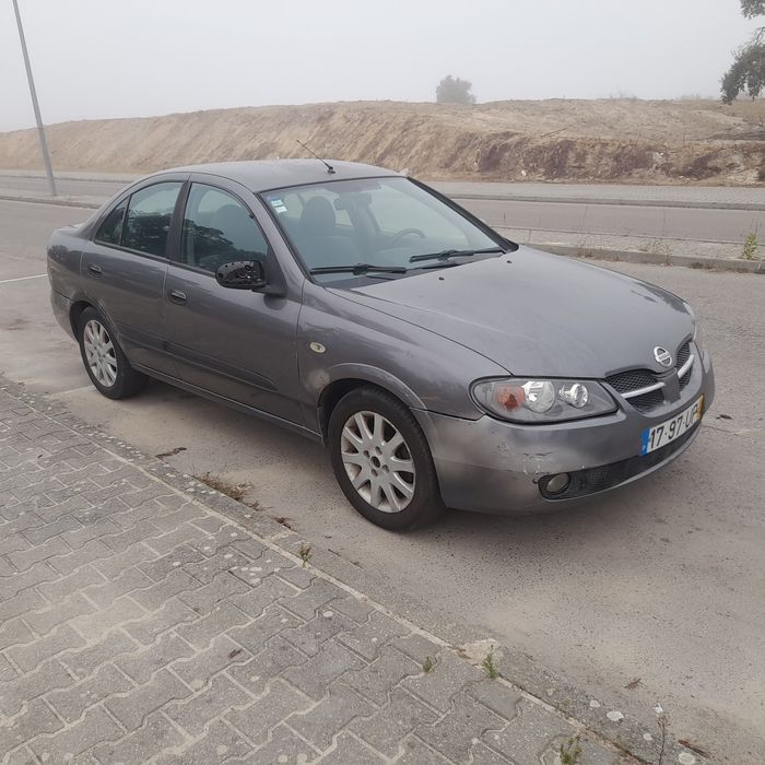 Nissan Almera