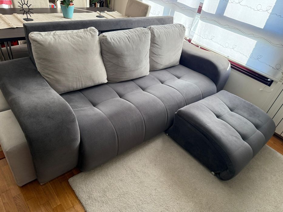 Sofá com chaise longe