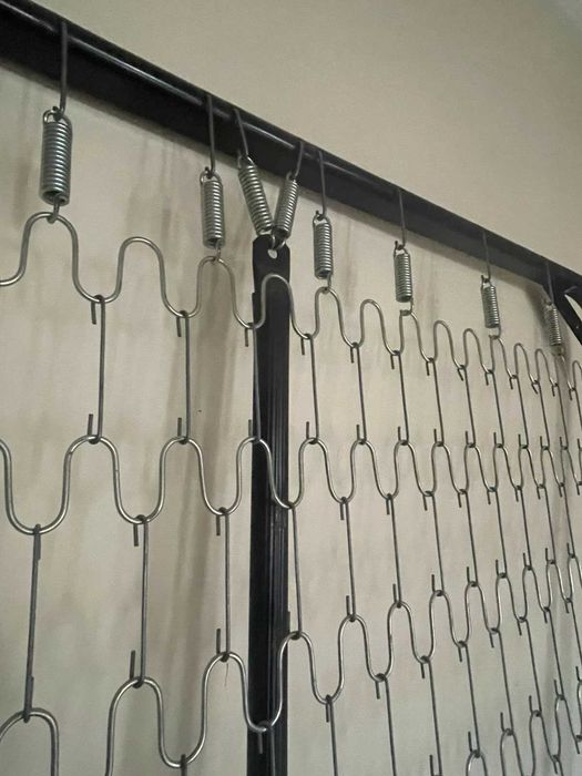 Каркас кровати  с ножками под матрас (Испания)