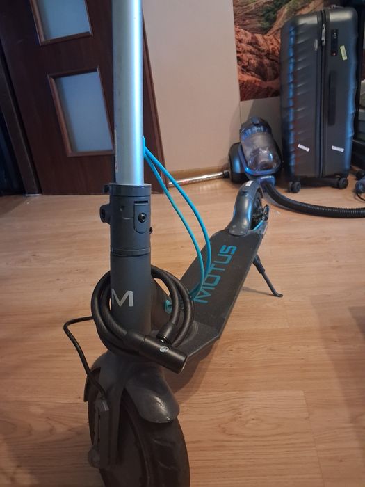 Hulajnoga elektryczna Motus Scooty 8.5 Lite (okazja)