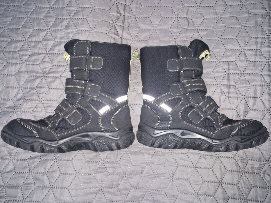 Продам чоботи Superfit на хлопчика