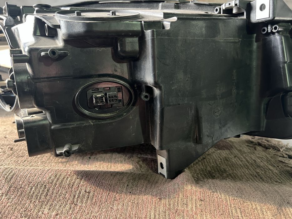 Фара ліва BMW 5 F10 F11(2010-2013) Bi-Xenon LED Hella