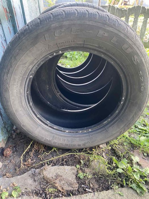 Продам резину R16 235/60