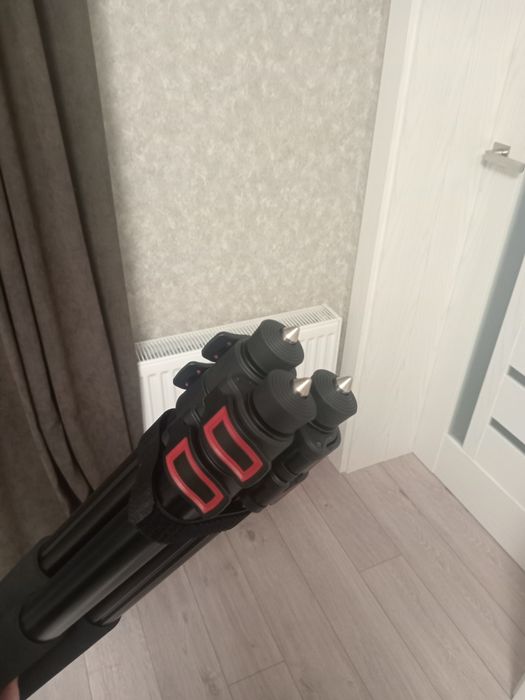 Мисливський трипод,штатив.