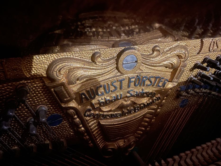 Pianino August Forster