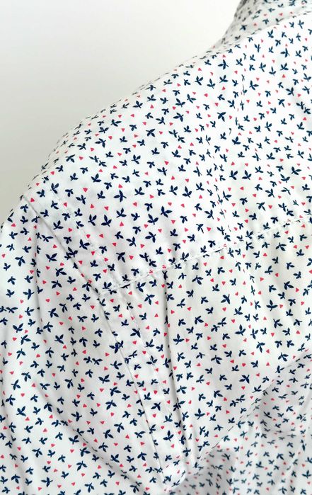 Camisa manga curta - branca com desenhos - S slim fit - Zara