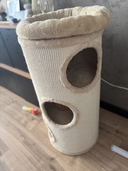 Drapak tuba lezanka bezowy
