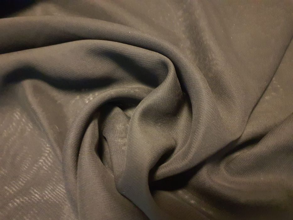 Żorżetka czarna szer.150 cm.