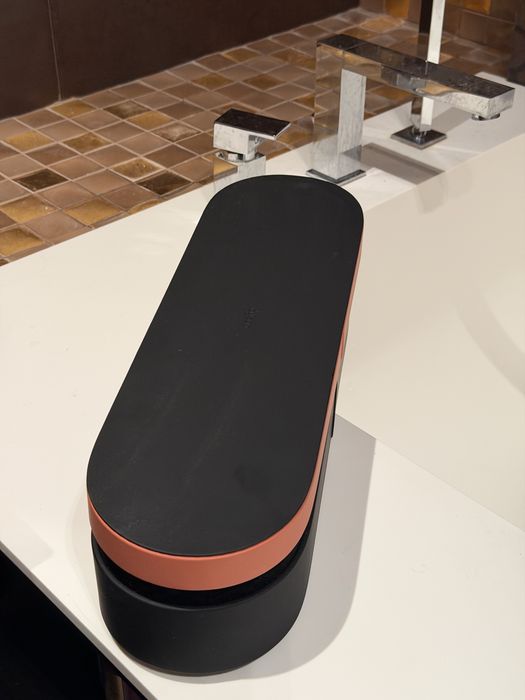 Новий Dyson Airstraight