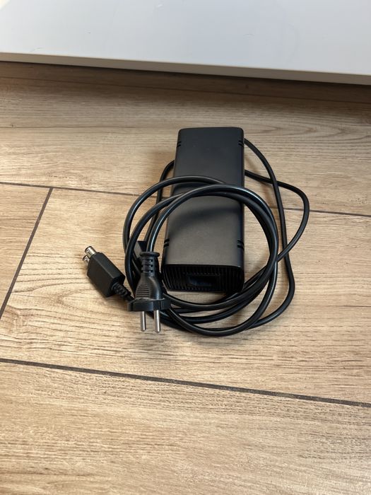 Konsola Xbox 360 Slim Zestaw +Gry