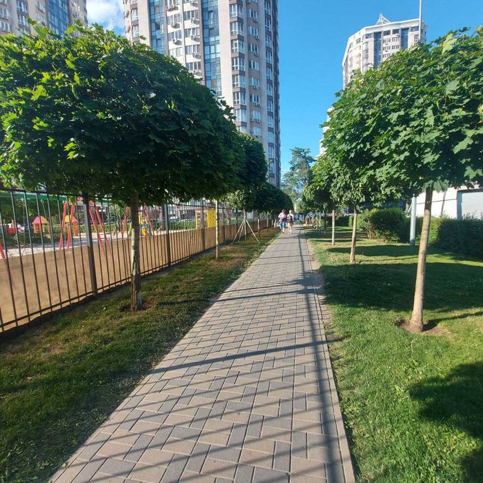 Продаж 2 кімнатної квартири  ЖК Зелений квартал  Торг