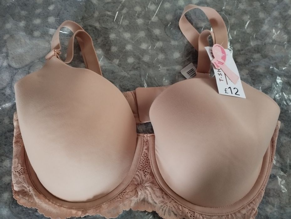 Новый бюстгальтер  90 Е