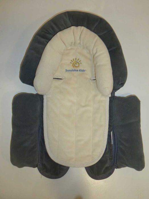 2-in-1 Car Seat Infant Insert (Sunshine Kids)